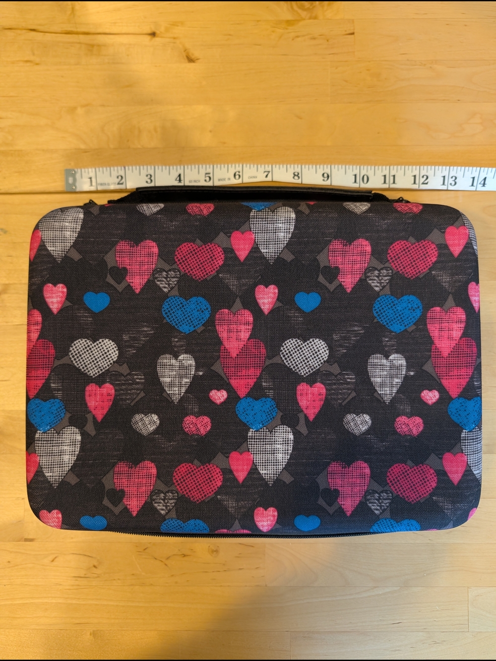 Soothing Wellness Essentials Heart Print Travel Case - Black, Pink & Blue - Picture 3 of 10